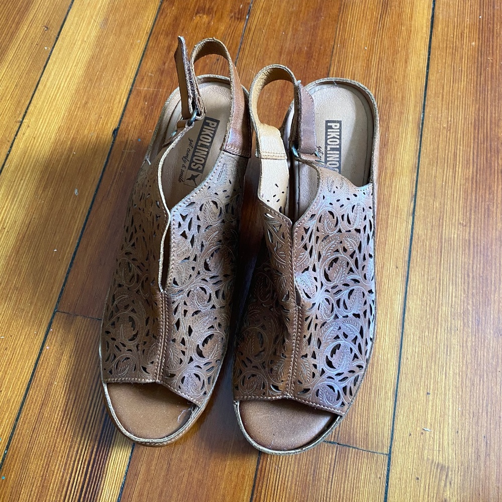 NWOT Pikolinos heeled sandals brown size 8.5 US, size 39 European